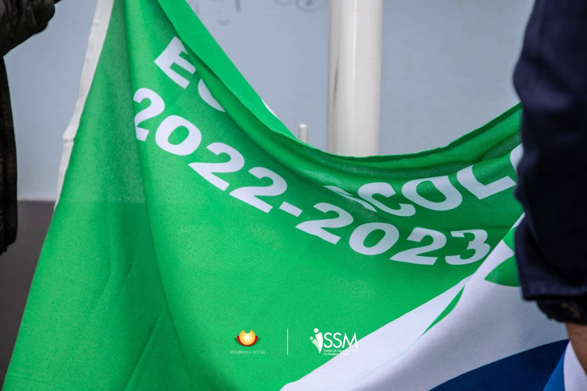 Cerim Nia Do Hastear Da Bandeira Eco Escolas O Mensageiro Do Recorrente